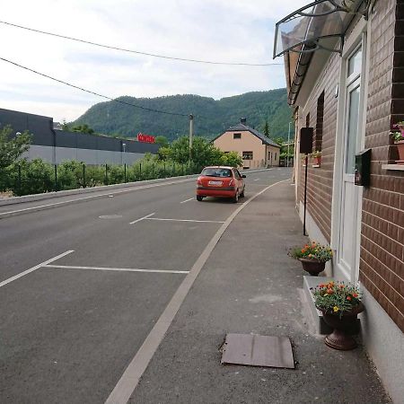 Apartman Sara Vl. Franjo Klasic Крапина Екстериор снимка