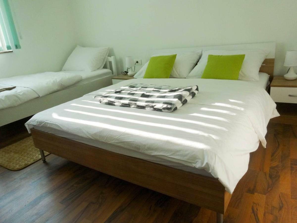 Apartman Sara Vl. Franjo Klasic Крапина Екстериор снимка
